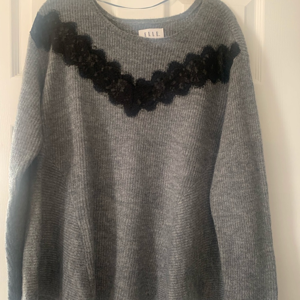 NWT Elle Sweater